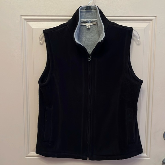 Carolyn Taylor Jackets & Blazers - Fleece vest size med